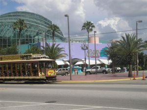 Florida_aquarium_exterior.jpg